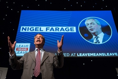 EU離脱、英首相に逆風 離脱派は集会 EU大統領は「当てこすり」