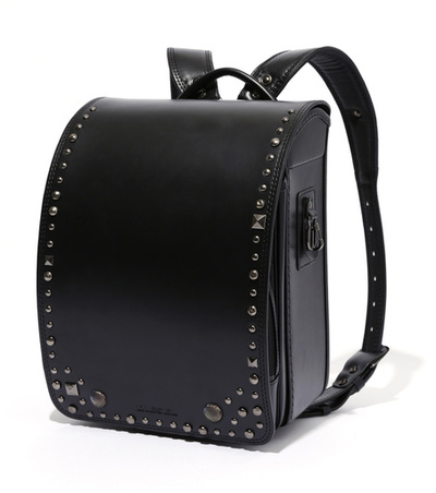 「ディーゼル キッズ」ロックなスタッズ付き限定ランドセル