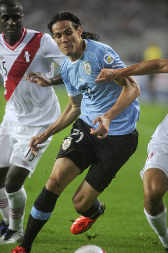 ウルグアイ、スアレスの2得点で勝利 W杯南米予選