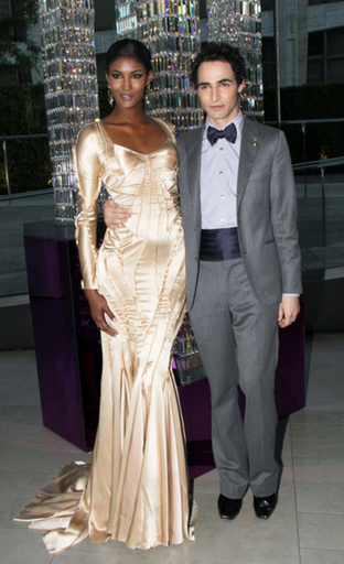 ザック・ポーゼン、12年春夏コレクションはNYで発表