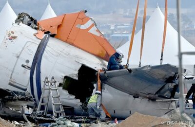 韓国・済州航空機事故、務安空港「コンクリート盛土」が惨事を拡大か…政府の非公開報告書「障害物なければ全員生存」