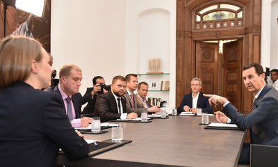 シリア内戦終結について米露が「暗黙の合意」、アサド大統領顧問