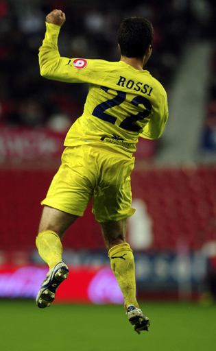 ビジャレアル、ヒホンとドロー 終了間際に追いつく