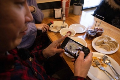 世界の「食のるつぼ」 コロナ禍でも盛況 米NYクイーンズ