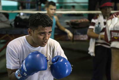 ローマン・ゴンサレスが4階級制覇、WBCスーパーフライ級王座獲得