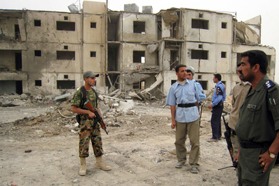 自動車爆弾の連続テロで20人死亡 - イラク