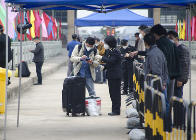 中国・ベトナム間の往来が復活 隔離措置、PCR検査不要に