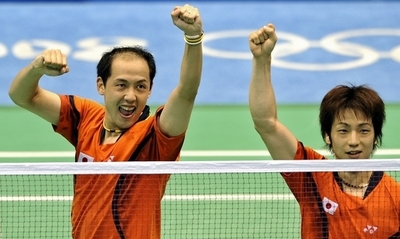 舛田／大束組 男子ダブルス準々決勝へ、バドミントン