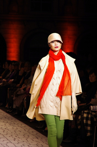 萬田久子やテリー伊藤ら豪華な顔ぶれ勢揃い、「マダムショー」開催