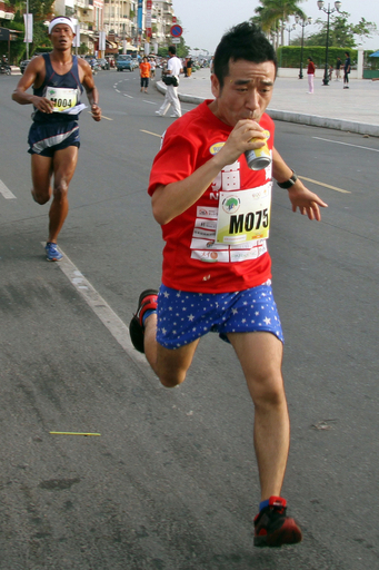 コメディアンに奪われたカンボジア人選手の五輪の夢