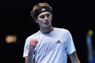 ズベレフがシュワルツマン下す、4強入りに望み ATPファイナルズ