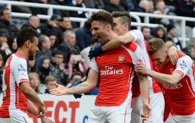 ジルーの2得点でアーセナルがニューカッスル下す