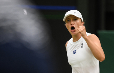 シフィオンテクが母国大会で優勝 ワルシャワOP