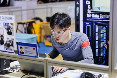 中国代表団 技能五輪で金メダル41個獲得 史上最高の快挙を達成