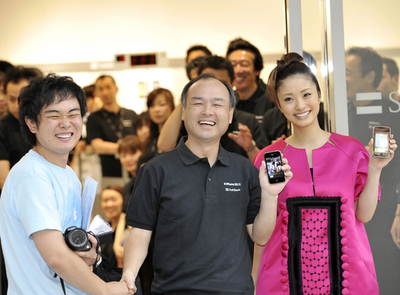 「iPhone 3GS」発売、記念イベントには上戸彩も