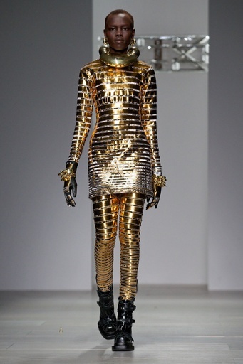 ＜14/15年秋冬ロンドンコレクション＞KTZ