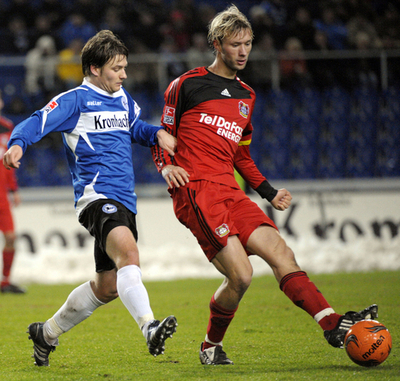 ビーレフェルト ホームでレバークーゼンを下す