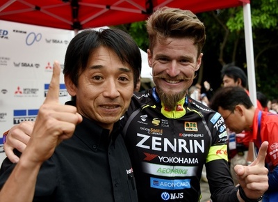 ツアー・オブ・ジャパン最終日に内間が3位、総合Vはプジョル