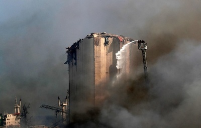 レバノン首都の火災、鎮火するも国民の怒り再燃