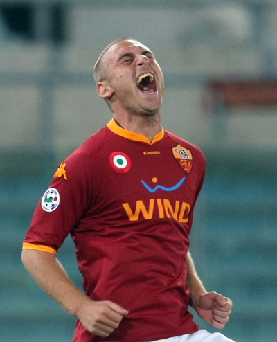 ローマ ホームでナポリと4-4の引き分け