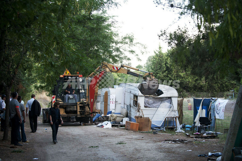 仏政府、ロマ人の強制送還を開始