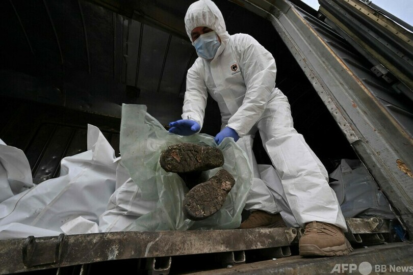 「移動遺体安置所」 遺棄された多数のロシア兵、ウクライナ軍が収容