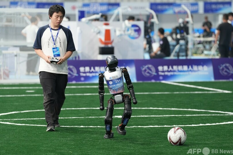 「人間＋ロボット」の未来を競う 世界ヒューマノイド競技大会