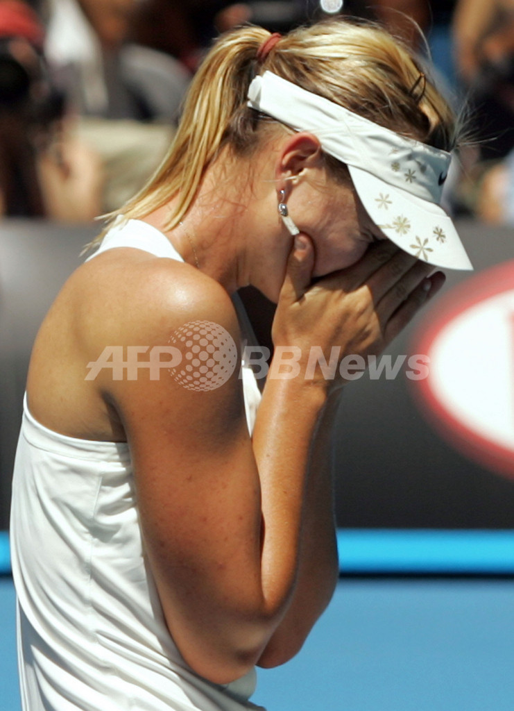 シャラポワ イワノビッチ降し全豪初制覇