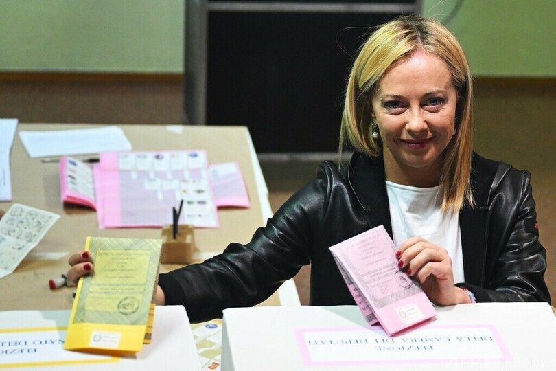 極右党首が勝利宣言、第1党へ イタリア総選挙