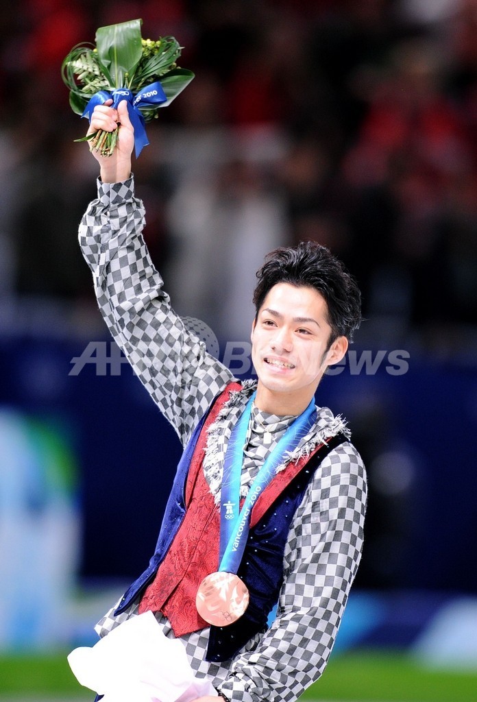 高橋が男子フィギュア初メダルの銅 優勝はライサチェク、バンクーバー冬季五輪