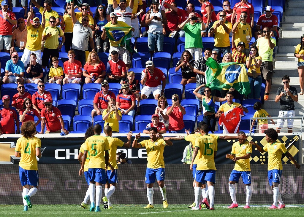 ブラジルが親善試合でコスタリカに勝利 再招集のフッキが決勝点 写真8枚 国際ニュース Afpbb News