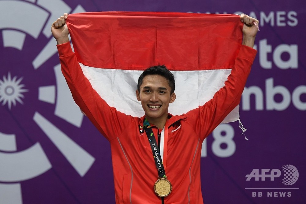 アジア大会バドミントン、地元インドネシア勢の男子単複金に会場歓喜 写真10枚 国際ニュース:AFPBB News