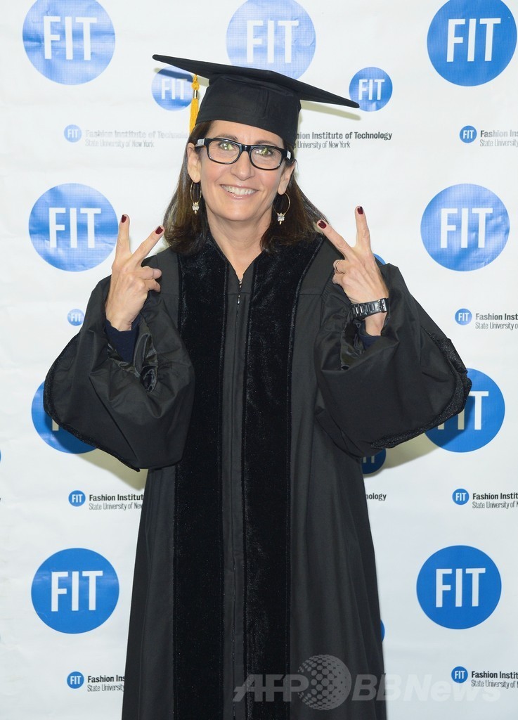 NYファッション工科大学卒業式にクリスチャン・ルブタン、ボビイ・ブラウンら出席