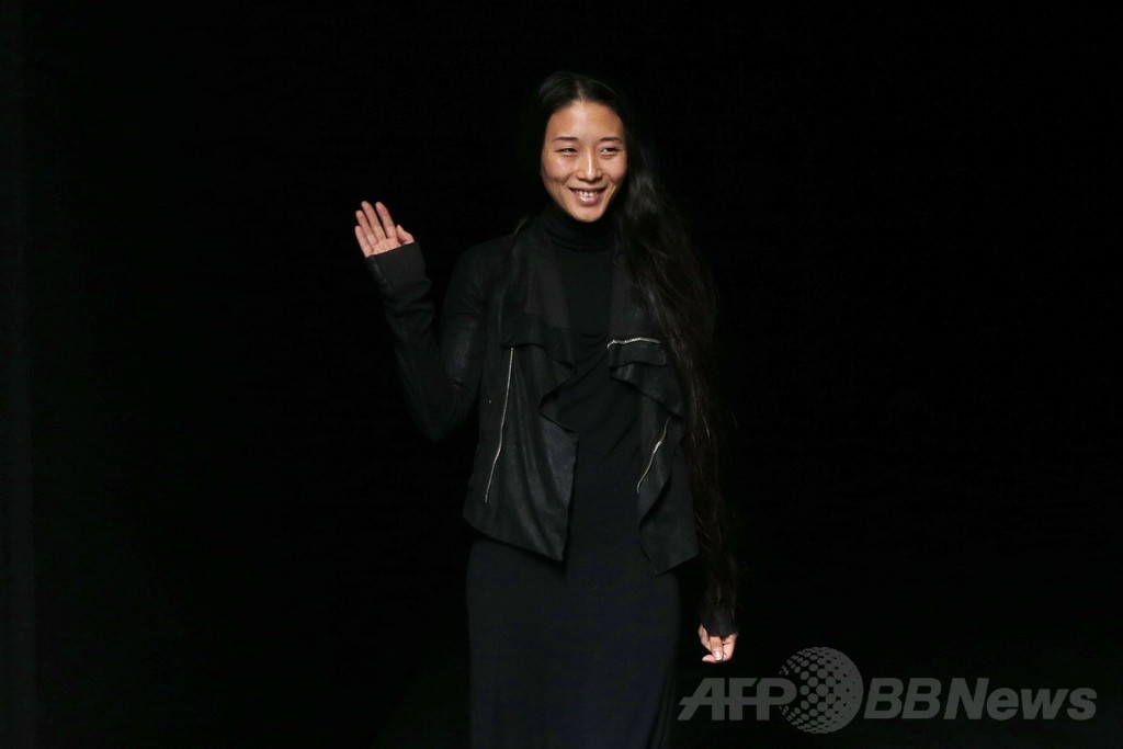 ＜14年春夏パリ・オートクチュール＞イーキン・イン