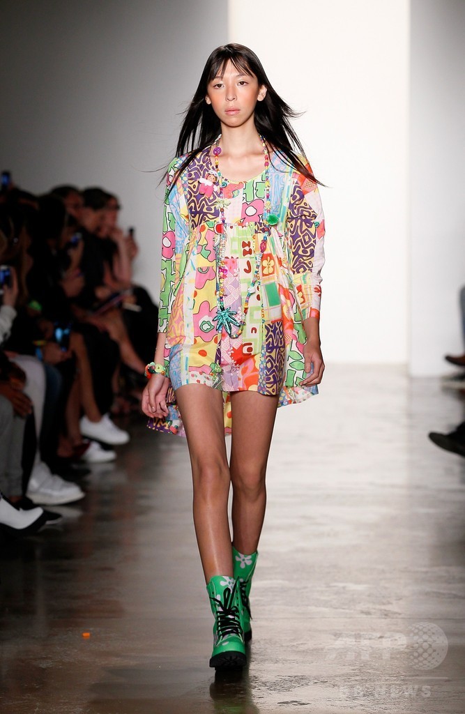 フィナーレにマイリー・サイラス、「ジェレミー・スコット」15年春夏