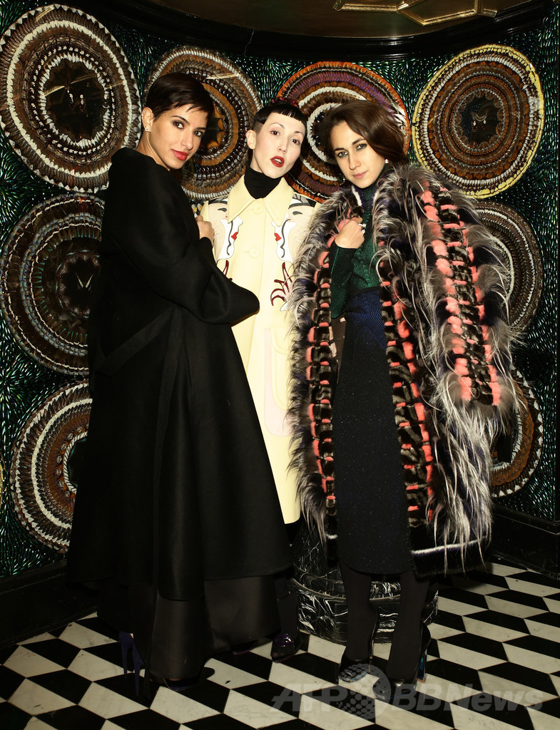 「ミュウミュウ」最新ショートフィルム上映イベントに豪華顔ぶれ