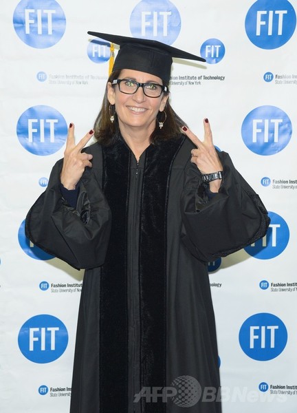 NYファッション工科大学卒業式にクリスチャン・ルブタン、ボビイ・ブラウンら出席