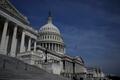 米議会、対ロ制裁法案を可決 原油購入国に最大100%関税
