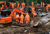 モンスーン豪雨で土砂崩れ、農園労働者43人死亡 インド
