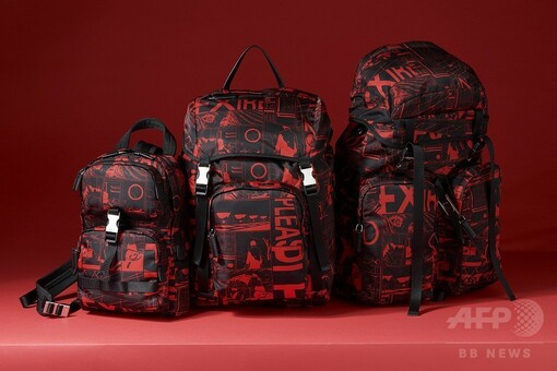 PRADA ケース コミックプリント プラダ“コミックプリント”のメンズバッグやウォレットを日本限定発売