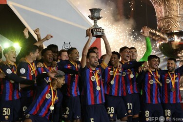 バルセロナがスーパー杯優勝、ガビ躍動でレアルに完勝 写真9枚 国際
