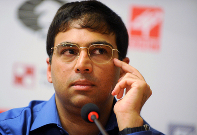 チェス世界選手権、インドのアーナンドさんが世界王者防衛