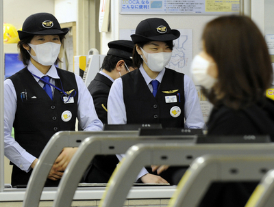 新型インフル新たに32人、国内感染計40人に