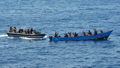 ソマリア沖海賊行為の成功率急減、各国の警備効果と米高官
