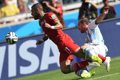 イランメディア、アルゼンチン戦の「不当」な判定嘆く