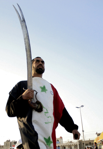 イラク南部のシーア派2大勢力、一触即発状態