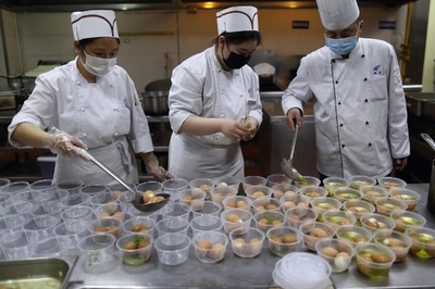 旧暦の風習「ナズナ煮卵」 隔離されている人に振る舞う 中国・南京