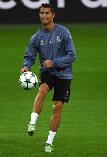 途中交代に不満のロナウド、ドルトムント戦で欧州カップ戦100得点を目指す