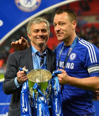 モウリーニョ監督がテリー残留を確約、チェフについては明言せず