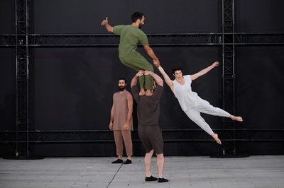 【今日の1枚】動きやすさ抜群 「イッセイミヤケ」のメンズウエア